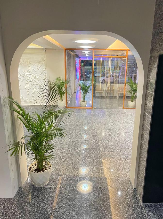 Hotel Westend Udaipur Extérieur photo